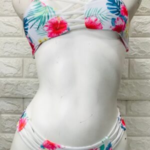 Bikini floreado con tiras cruzadas