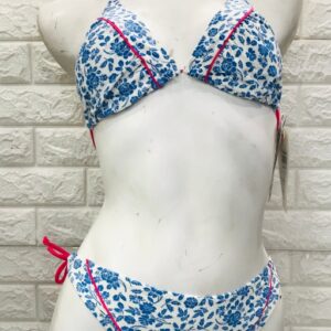 Bikini Juvenil en triangulo con estampado floreado