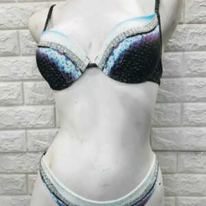 Bikini con copa con diseño dos tonos